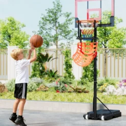 Basketball-Rücklaufaufsatz mit 4 Werkzeuglosen & Abnehmbaren Haken 360° Drehbarer Basketball-Rebounder