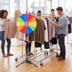 Φ 75 cm Glücksrad zum Drehen mit 12 abwischbaren Feldern Höhenverstellbar 134–171 cm Bunt