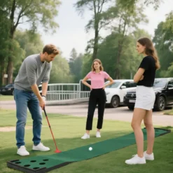 332 cm Golf Puttingmatte mit 2 Verstellbaren Puttern & 6 Bällen & 12 Lochabdeckungen Tragbare Golfmatte