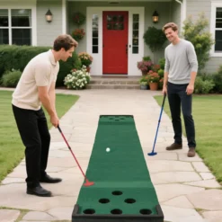 332 cm Golf Puttingmatte mit 2 Verstellbaren Puttern & 6 Bällen & 12 Lochabdeckungen Tragbare Golfmatte