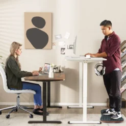 Elektrisches Stehpult Ergonomischer Computertisch verstellbarer PC-Tisch Braun