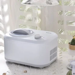 Elektronische Eismaschine 100W automatische Eismaschine mit eingebautem Kompressor Eismaschine Weiß