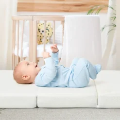 Faltbare Baby-Matratze Matratze aus Rückstellschaum Reisebettmatratze tragbar 96 x 65 x 8 cm Weiß