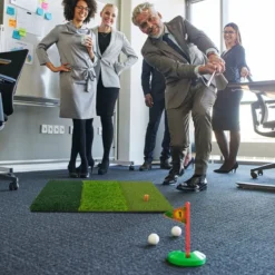 Golf Schlagmatte 3 Farben langes und kurzes Gras klappbar mit 2 Teehaltern 42 x 65 cm Grün