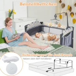 5 in 1 Babybett mit Matratze & Wickeltisch & Sicherheitsgurt & Spieluhr & Hängespielzeug