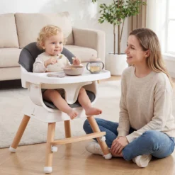 8 in 1 Baby Hochstuhl mit PU Kissen & 5 Punkt Gurt & Fußstütze & Abnehmbare Tablett Babystuhl