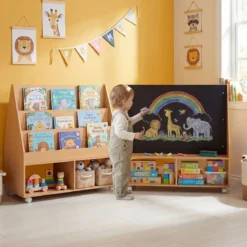 Kinderregal aus Holz Kinder Bücherregal mit Rollen & Kreidetafel Spielzeugregal mit 3 Regale & 2 Fächern