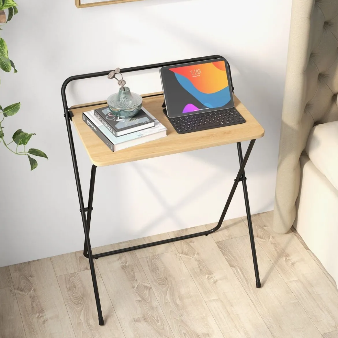 Klappbarer Computertisch mit Tablethalterung Kompakter Schreibtisch 64 x 43 x 80 cm Natur
