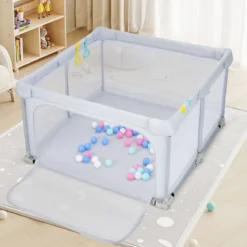 Quadratischer Baby-Laufstall 124 x 124 cm Großer Spielzaun Hellgrau