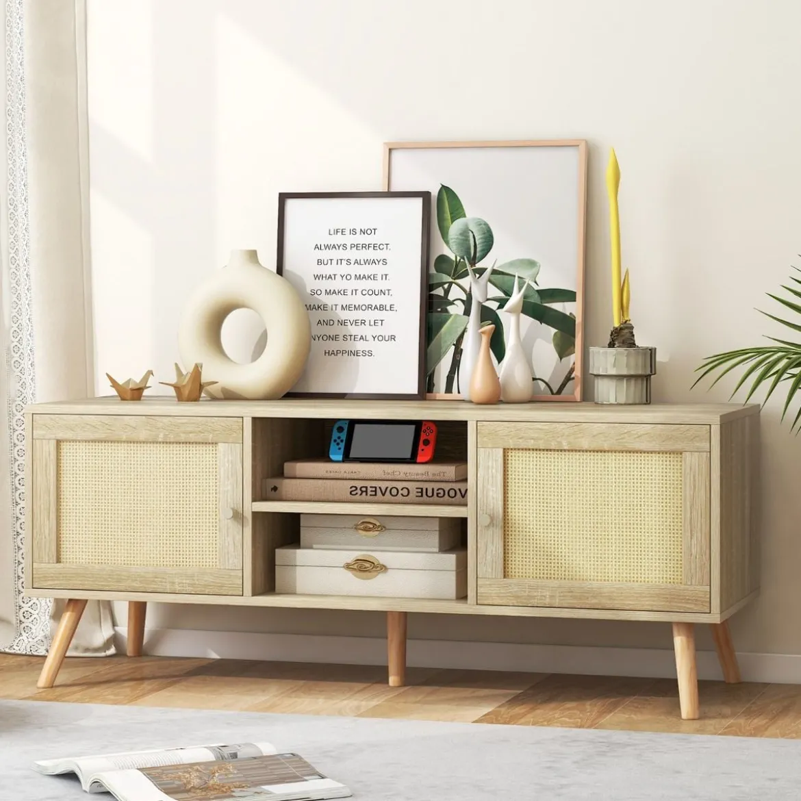 Rattan TV-Schrank mit 2 Türen & Offenen Fächern für Fernseher bis zu 55 Zoll 120 x 40 x 48,5 cm