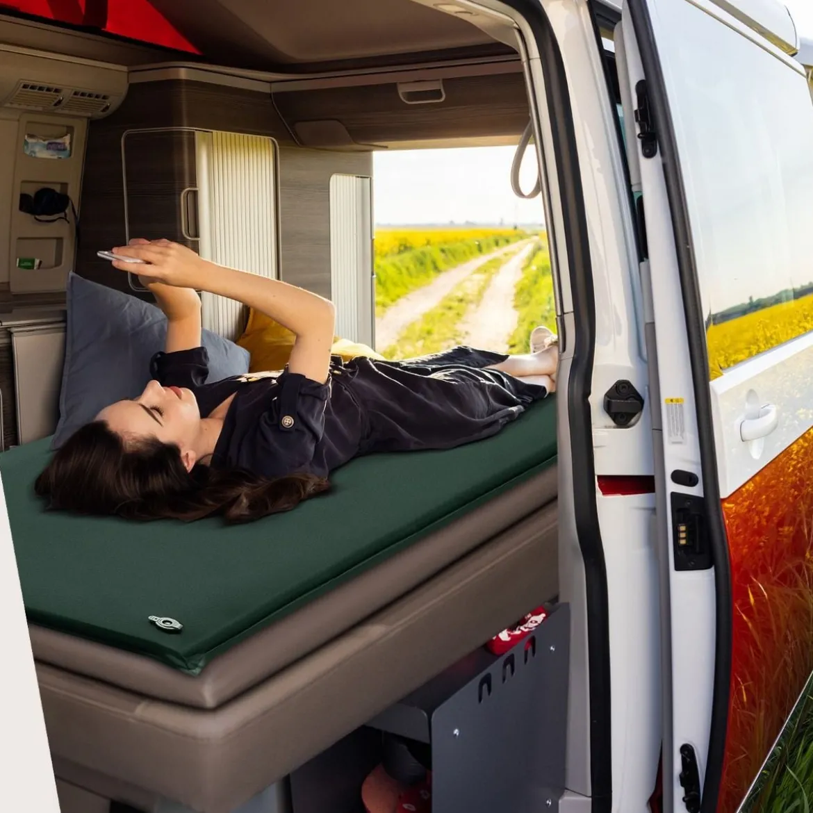 Selbstaufblasende Isomatte 7,6 cm Dicke Campingmatratze mit Eingebautem Ventil Grün