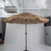 Sonnenschirm Hawaii 290 cm Strohschirm 30° neigbar mit LED-Solarbeleuchtung Hellbraun