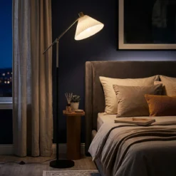 Stehlampe höhenverstellbar Standleuchte mit Einstellbarem Winkel 157 cm Golden