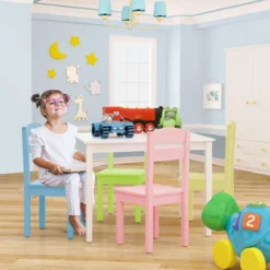 5 tlg. Kindersitzgruppe Kindertischgruppe Kindertisch mit 4 Stühlen Kiefer Farbig und Weiß