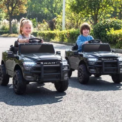 12V Kinder Elektroauto RAM 3500 mit 2 25W Motoren für Kinder ab 3 Jahren 3,1-5 km/h Schwarz