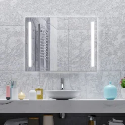Wandmontierbarer LED-Spiegel mit stufenlos einstellbarer Helligkeit 80 x 60 cm